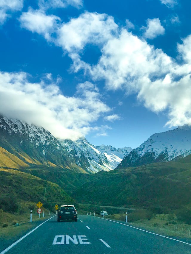 This Western State Has An Underrated, Scenic Road Loaded With The Most Colorful Mountain Views